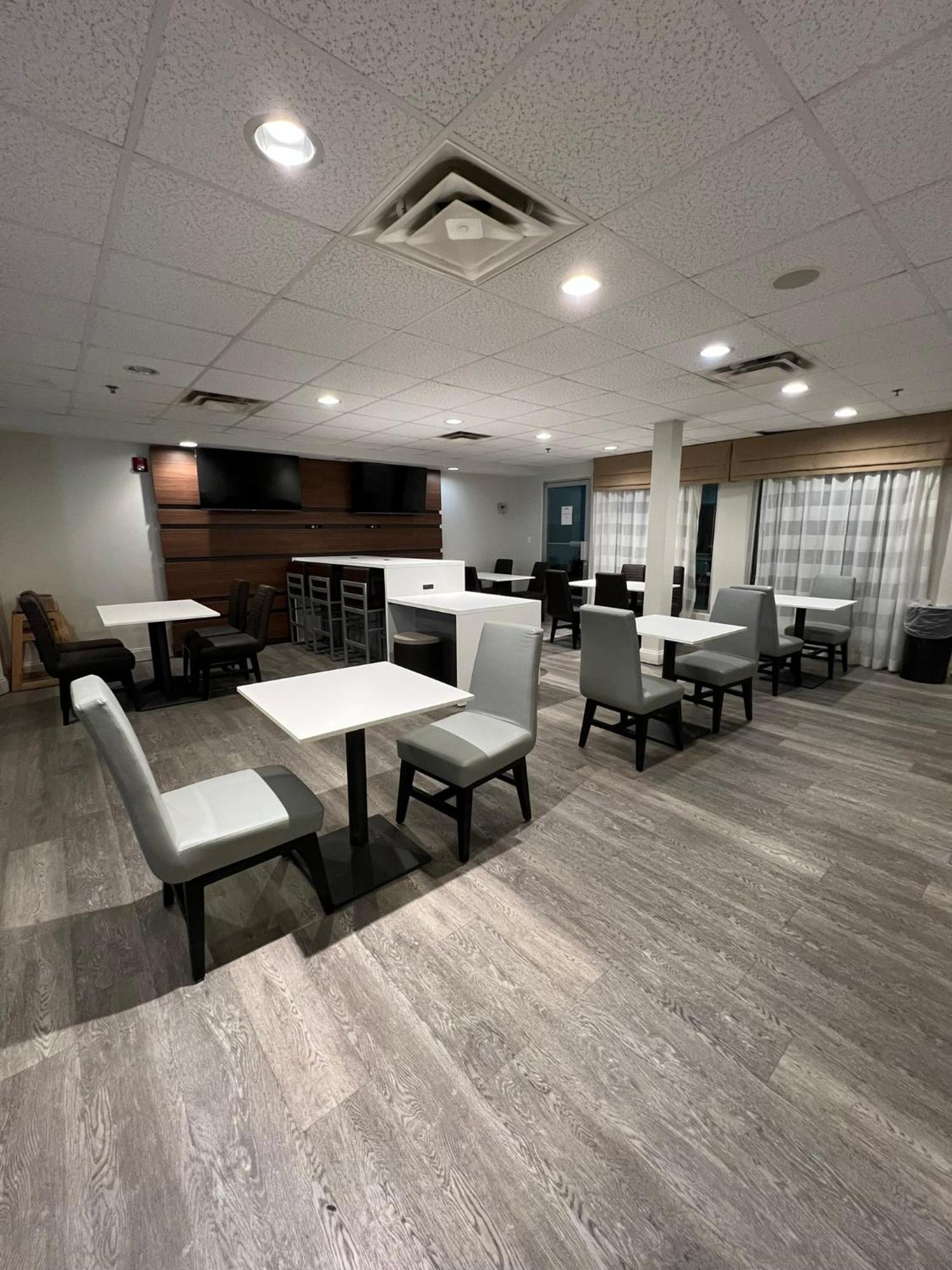 Hotel Wingate By Wyndham Near Claytor State Park