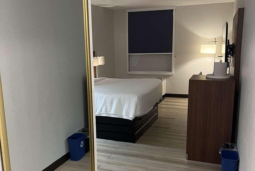 Wingate By Wyndham Near Claytor State Park
