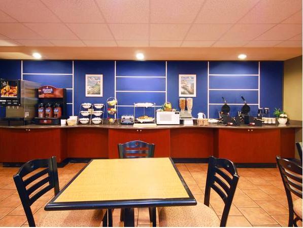Hotel Wingate By Wyndham Near Claytor State Park